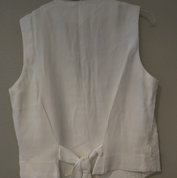 COPY - Vintage White Lace " On the Rocks" Vest - Picture 5 of 5